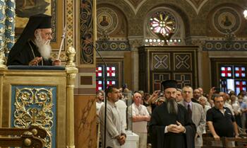 تصویر مسلمانان یونان اهانت اسقف اعظم به اسلام را محکوم کردند
