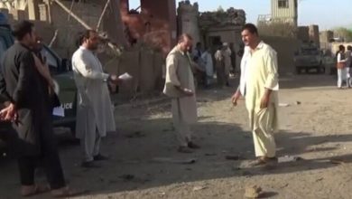 تصویر انفجار در نزدیکی یک مدرسه در شرق افغانستان ؛ ۹ کودک کشته شدند