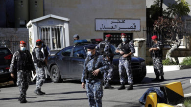 تصویر بازداشت یک گروه تروریستی در لبنان