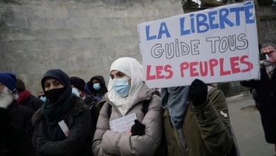 تصویر درخواست ۲۵ سازمان فرانسوی برای لغو قانون ضد اسلامی این کشور