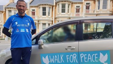 تصویر ۳۵۰ کیلومتر پیاده روی برای ترویج پیام صلح اسلام در نیوزیلند