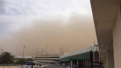 تصویر توقف فعالیت فرودگاه بین المللی بغداد و نجف در عراق به دلیل طوفان گرد و غبار