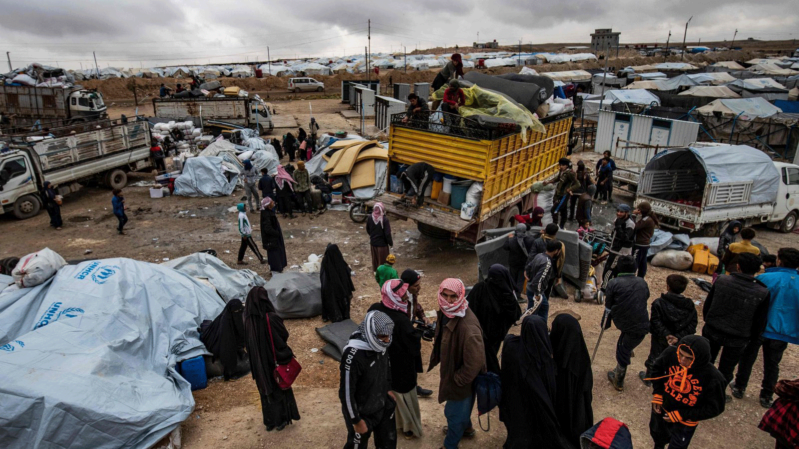 تصویر بازدید یک هیات عراقی از اردوگاه الهول سوریه