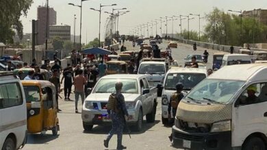 تصویر افزایش تنش‌ها در بغداد؛ ده‌ها کشته، صدها زخمی و آینده‌ای مبهم  درگیری‌ها بین گروه‌های مسلح احزاب مختلف همچنان ادامه دارد