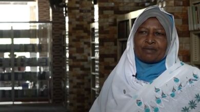 تصویر تشرف یک خانم پژوهشگر سودانی به شهر مقدس کربلا برای اولین باریک خانم پژوهشگر اهل کشور سودان، برای اولین بار در زندگی خود به شهر مقدس كربلا مشرف شد.