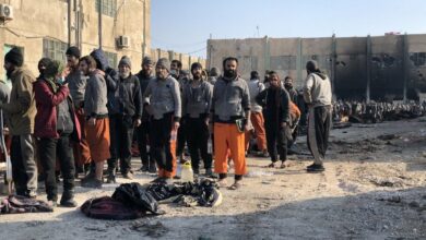 تصویر انتقال زندانیان د۱عشی در نزدیکی حسکه