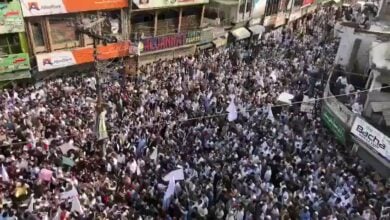 تصویر تظاهرات هزاران پاکستانی در اعتراض به افزایش خشونت و عملیات های تروریستی