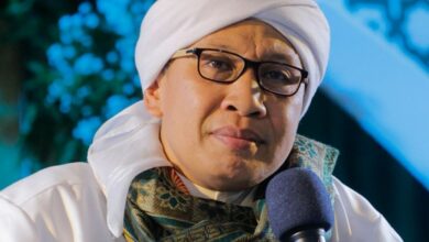 تصویر چهره برجسته اندونزیایی: گریه باید تنها برای امام حسین علیه السلام باشد
