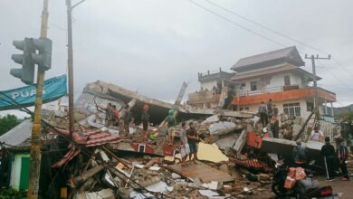 تصویر قربانیان زلزله در اندونزی