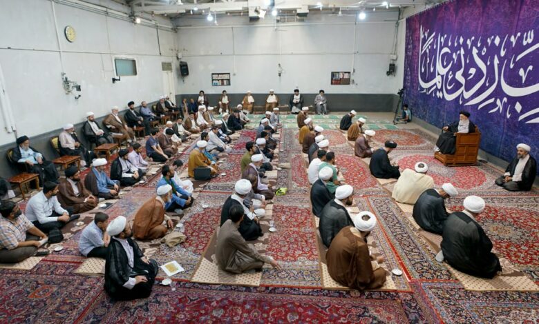 آیت الله العظمی شیرازی: رسول خدا و امیرالمومنین هیچ کس را مجبور به انجام هیچ واجبی نکردند