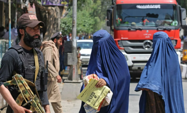 کارشناسان سازمان ملل: طالبان بازداشت زنان و دختران را متوقف و افراد بازداشت شده را رها کنند