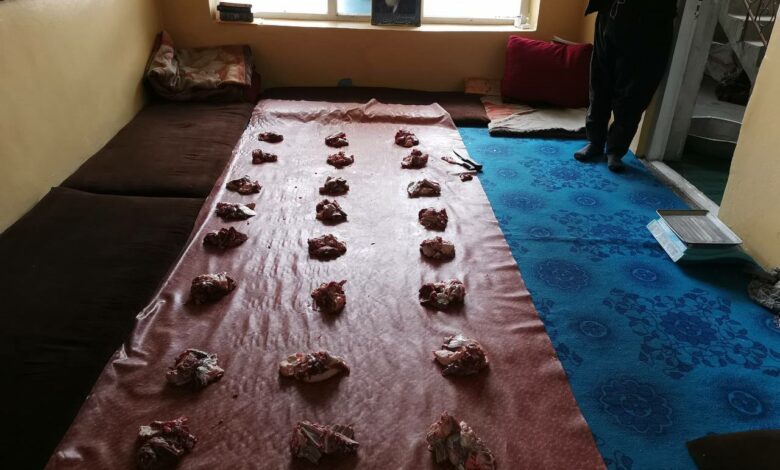 چهل و سومین مرحله ذبح گوسفند در مزار شریف