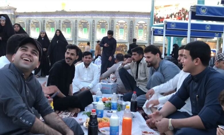 حال و هوای کربلای معلی در هنگام افطار