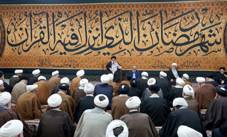 آیت الله العظمی شیرازی: پاسخگویی به شبهات و دروغ هایی که به قرآن کریم و معصومین علیهم السلام به ویژه در شبکه های ماهواره ای نسبت داده می شود واجب است