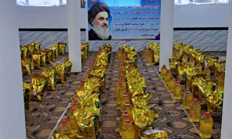اهدای صدها بسته معیشتی به اساتید و طلاب علوم دینی توسط دفتر آیت الله العظمی شیرازی در افغانستان
