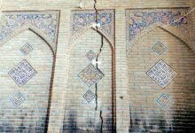ترک‌های عظیم بر روی آثار باستانی اصفهان