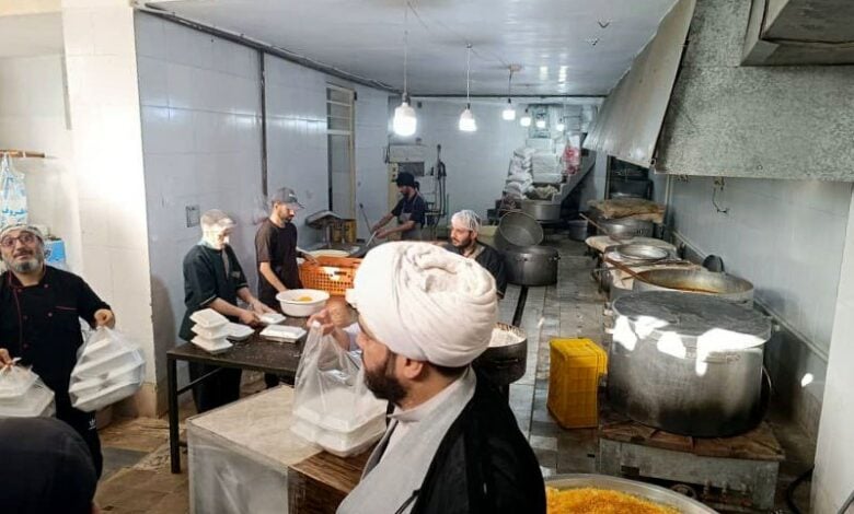 توزیع صدها بسته معیشتی و پک افطاری میان نیازمندان شهر مقدس قم در ماه مبارک رمضان