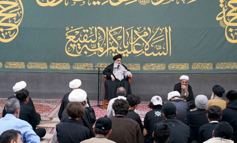 آیت الله العظمی شیرازی: به مؤونه خمس تعلق نمی گیرد، و مؤونه عرفاً شامل چیزهایی مانند خوراک، لباس، مسکن، سفر و ادای دین میشود
