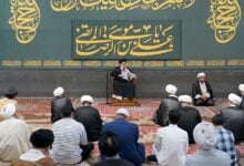 آیت الله العظمی شیرازی: اگر شرایط امر به معروف و نهی از منکر کامل باشد، و مثلا امکان بهره گیری از حکمت و موعظه حسنه فراهم باشد، ابلاغ مفاهیم دینی به صورت آشکار و واضح، به گونه‌ای که موجب قانع شدن مردم گردد، لازم است