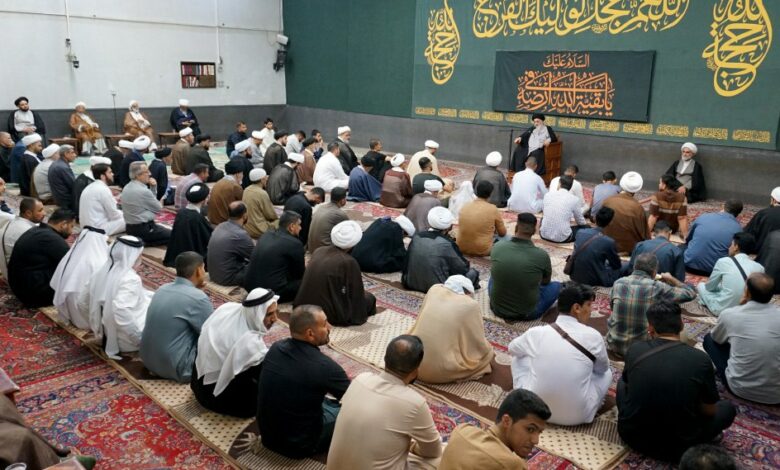 آیت الله العظمی شیرازی: قرآن کریم، کلام رسول خدا و کلام عترت طاهره، حجت هستند، و در حجیت یکسان میباشند