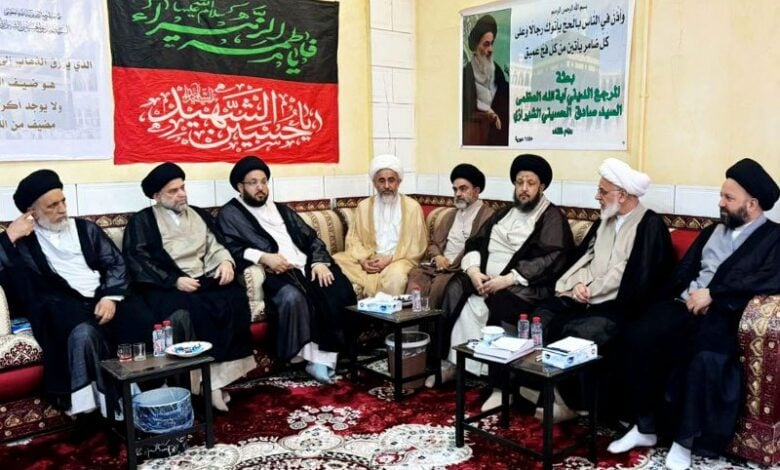 دیدار اعضای بعثه آیت الله العظمی غریفی با اعضای بعثه آیت الله العظمی شیرازی در مدینه منوره