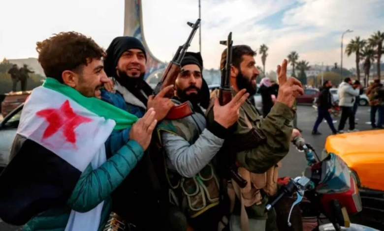 سخنگوی مخالفان سوری: «داعش صفحه سیاهی در تاریخ سوریه است»