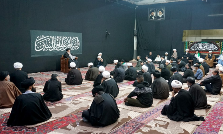 آیتالله العظمی شیرازی: آخرالزمان دقیقا مشخص نیست که چه زمانی است، لذا انسان باید در هر زمانی به تکالیف شرعی خود عمل کند و نسبت به آن کوتاهی ننماید