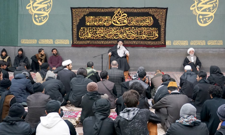 آیت الله العظمی شیرازی: مطابق با روایات، راسخون، که جز خدا و ایشان، تفسیر قرآن را نمی دانند، فقط اهل بیت علیهم السلام می باشند