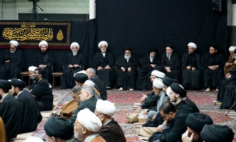 اقامهی عزاء در بیت آیت الله العظمی سید صادق حسینی شیرازی در شهر مقدس قم