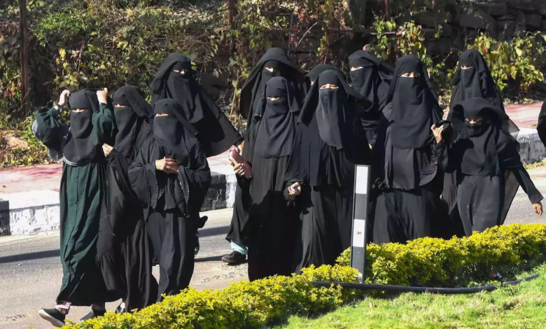 پوشیدن نقاب در اماکن عمومی قرقیزستان ممنوع شد