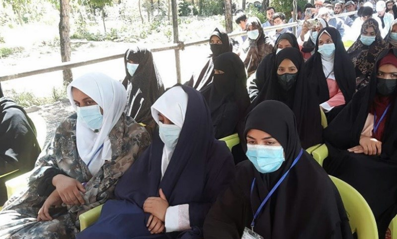 طالبان بدون دلیل رسمی، کارمندان زن را از کار در هرات برکنار کرد