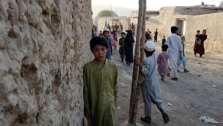 بحران انسانی در سایه اخراج اجباری افغانستانی ها از پاکستان؛ مهاجران در انتظار نجات