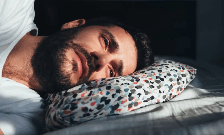دلایل گریه در خواب از نوزاد تا سالمند