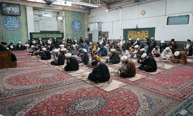 مراسم عزاداری سالروز شهادت امام رضا علیهالسلام به روایتی، در بیت آیتالله العظمی شیرازی