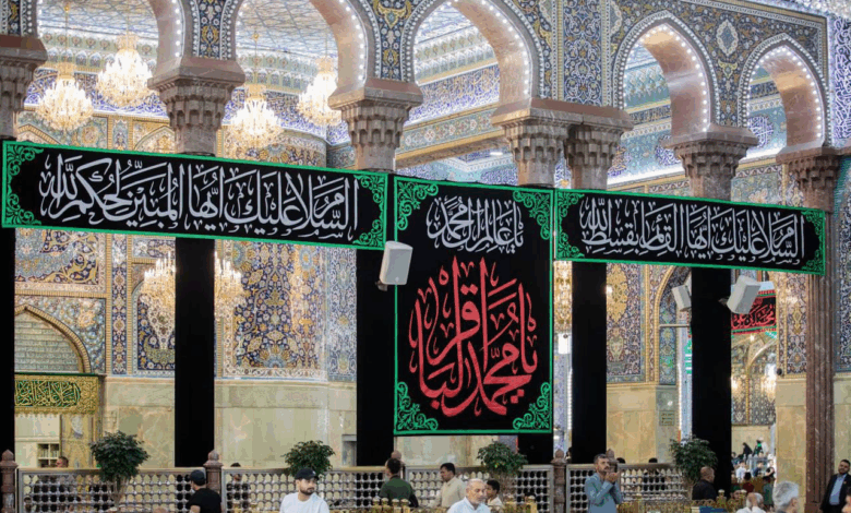 حرم مطهر حضرت سیدالشهدا در سوگ شهادت امام محمد باقر علیه السلام سیاه‌پوش شد