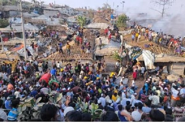 13.000’den fazla Rohingya Müslümanı Maungdaw Şehrini Terk Etti