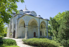 Balkanlar'da Yüzlerce Cami Siyasi Nedenlerle Yıkıldı veya Kiliseye Dönüştürüldü