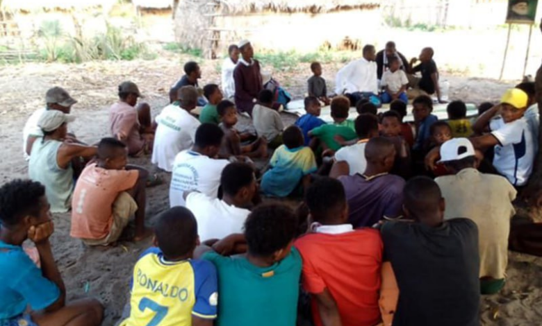 Madagaskar'ın Yoksul Bölgelerinin Halkını Ehl-i Beyt'in Öğretileriyle Tanıştırmak