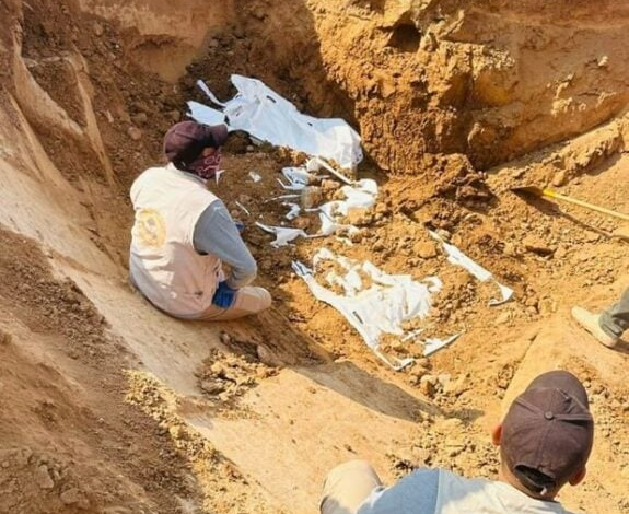 Kerkük'te IŞİD Kurbanlarının Toplu Mezarları İçin 8 Yer Açılıyor