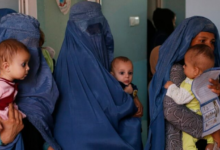 Afganistan'da İnsani Yardımların Askıya Alınması Kadınlar ve Kızlar İçin Ciddi Bir Tehdit Oluşturuyor