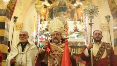 Kuzey Suriye'deki Hristiyanlar Silahlı Grupların Etkisi Altında Geleceklerinden Endişe Ediyor