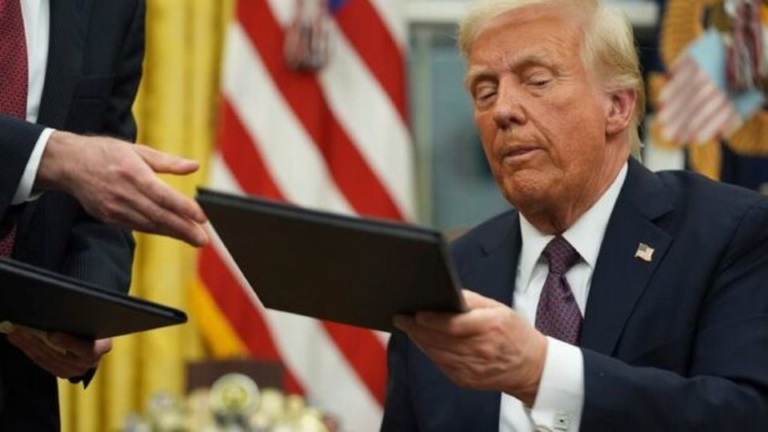 Trump Okullara ve Gıda Bankalarına 1 Milyar Dolarlık Gıda Yardımını Durdurdu