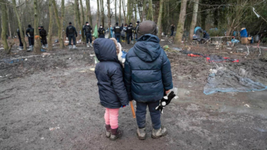 Fransız Yetkililer İngiltere'den Calais'deki İnsani Krizi Anlamasını İstiyor