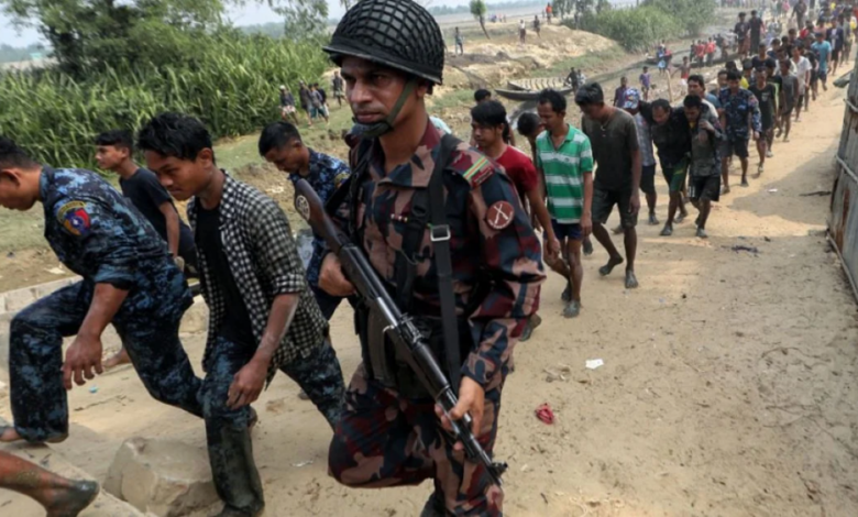 Rakhine Eyaletindeki Yoğun Çatışmalar Sonucu On Binlerce Kişi Yerinden Edildi