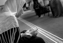 ABD'nin Georgia Eyaletinde Müslüman Kadınlara Namaz Sırasında Hakaret